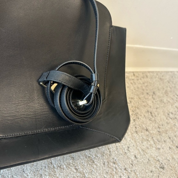 NOT FOR SALE CAN’T DELETE NWOT sold out Black Satchel - Picture 6 of 15